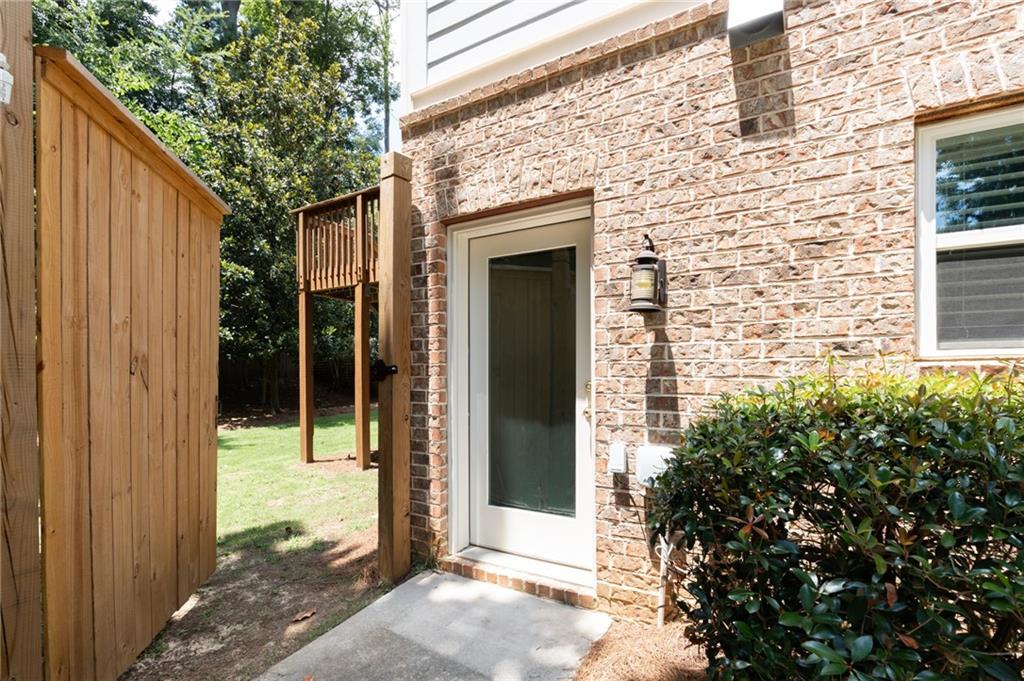 1648 Beacon Hill Boulevard NE