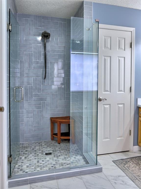 566 Lullingstone Drive SE