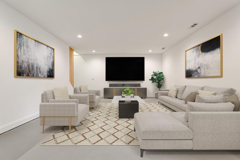 11760 Stratham Drive