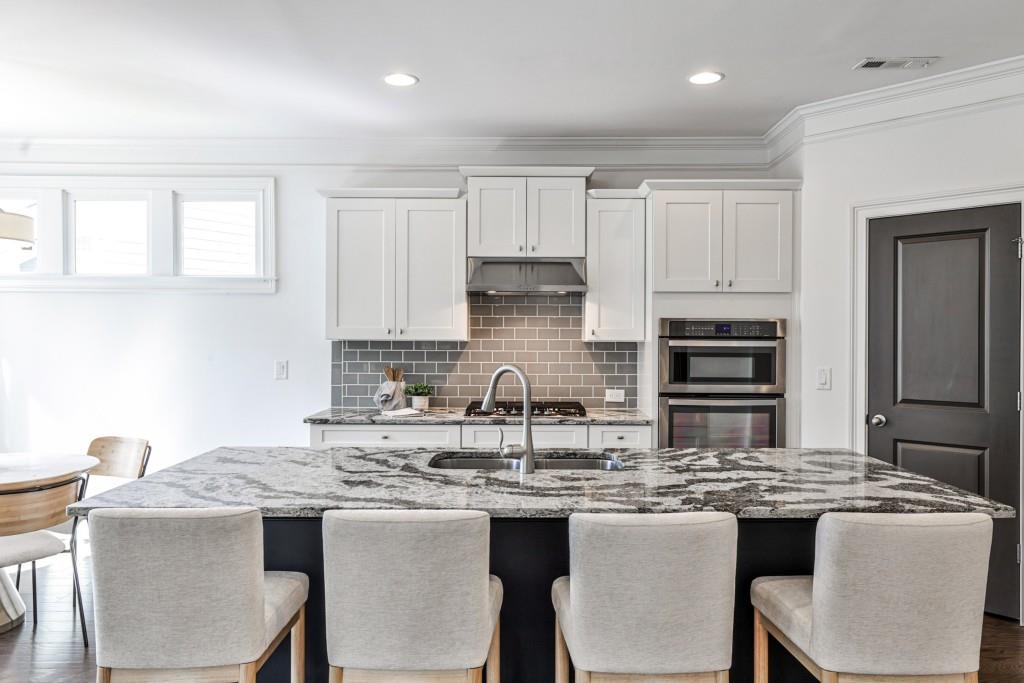 11760 Stratham Drive