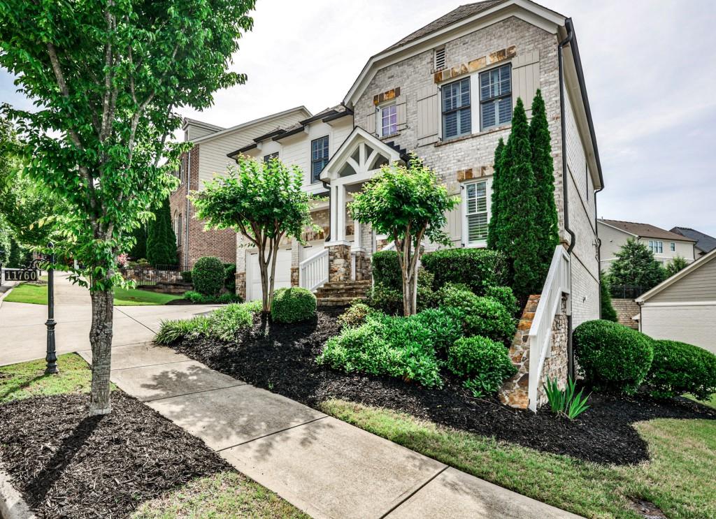 11760 Stratham Drive