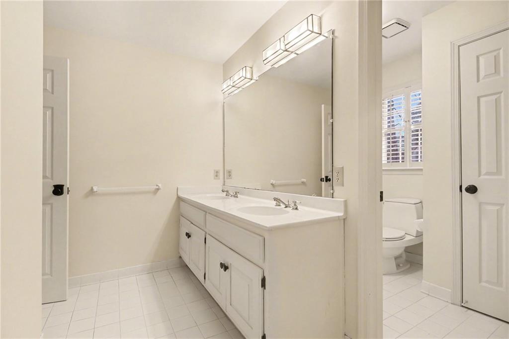 2656 Northbrook Drive