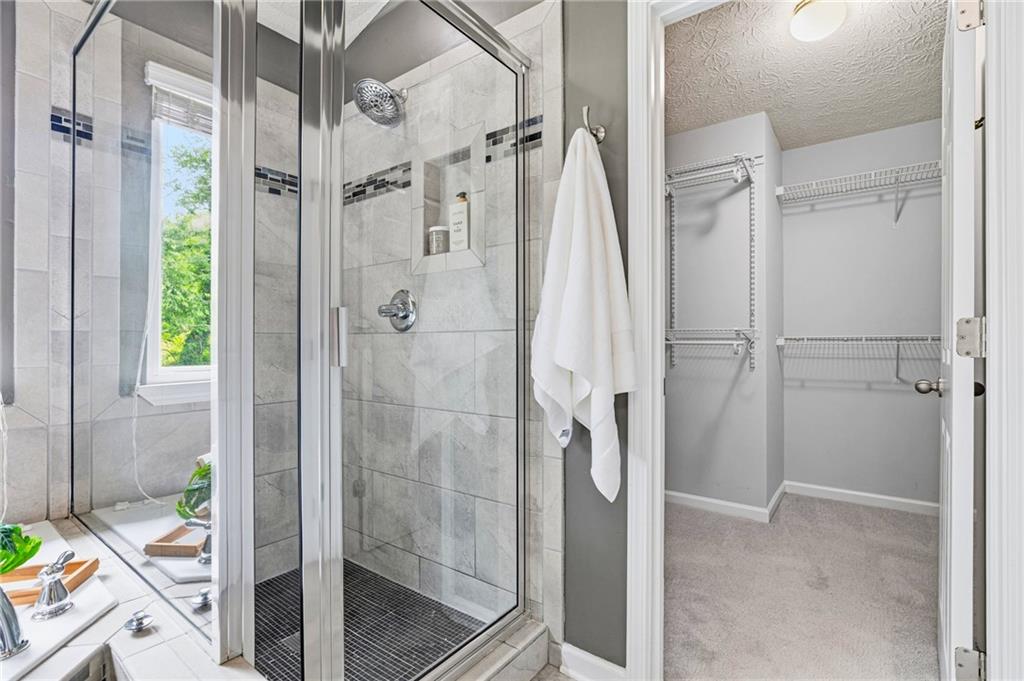 1015 Hidden Pond Lane