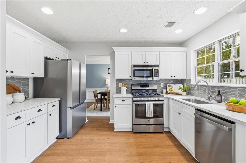 1015 Hidden Pond Lane