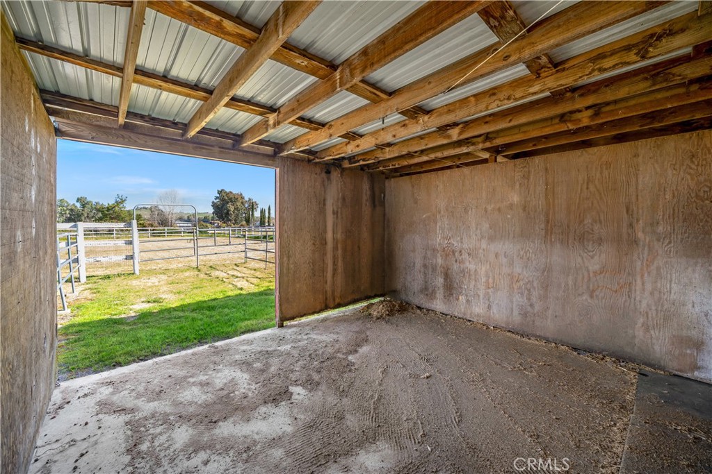 7595 Feenstra Road