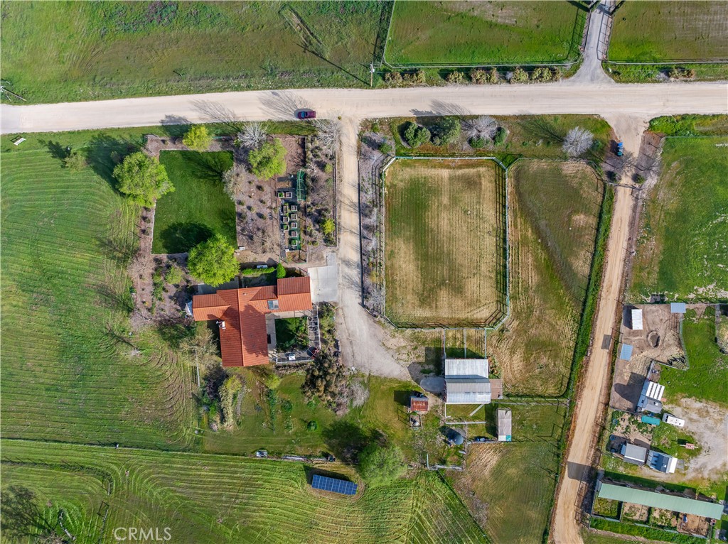 7595 Feenstra Road