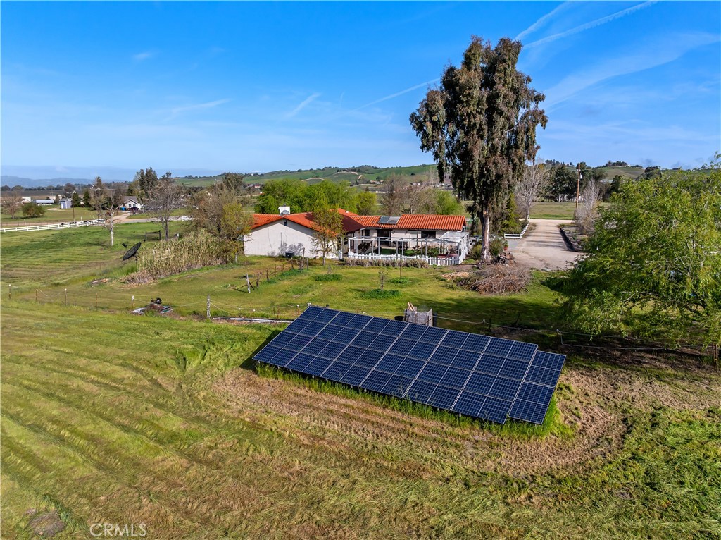 7595 Feenstra Road