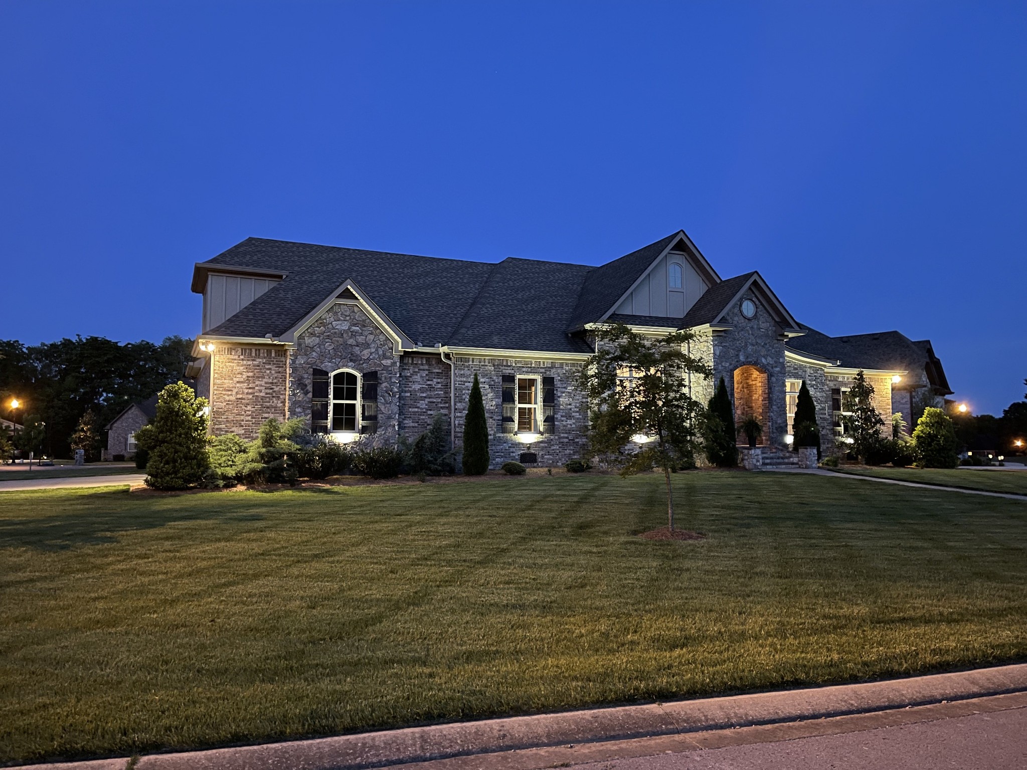 142 Rockingham Dr