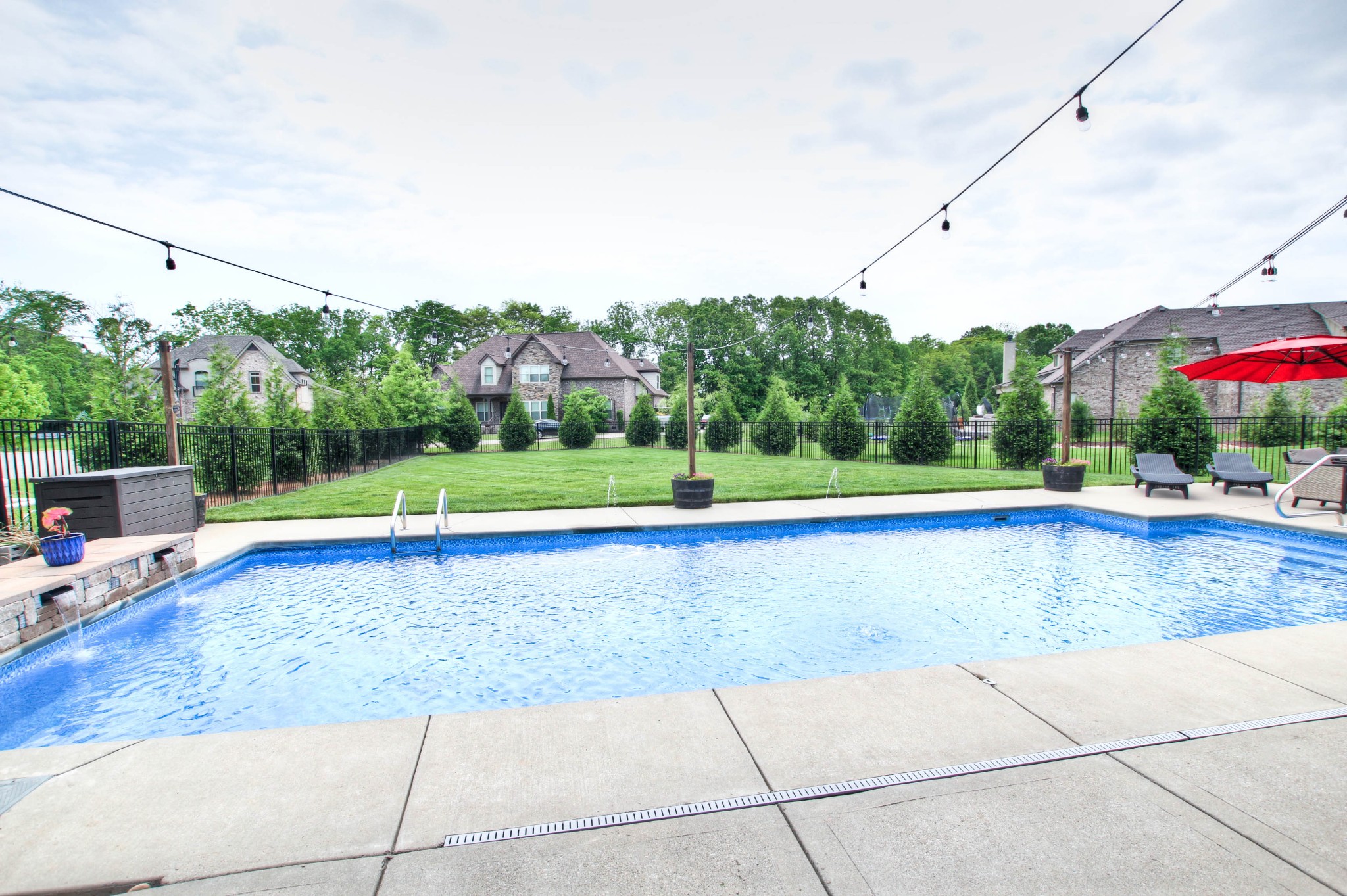 142 Rockingham Dr