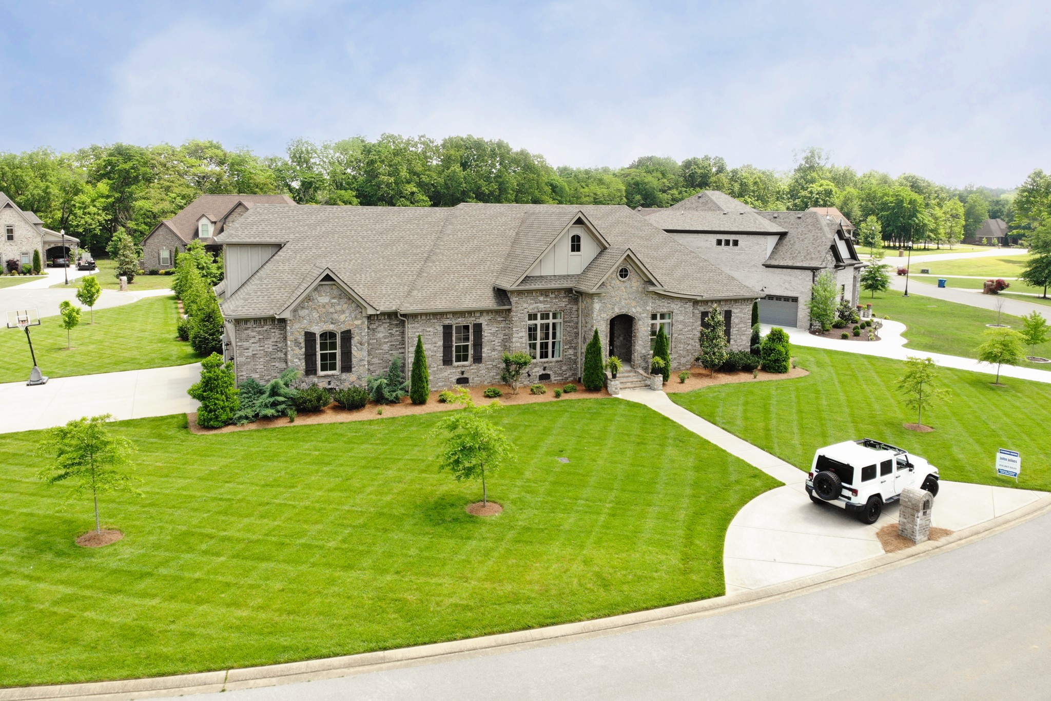 142 Rockingham Dr