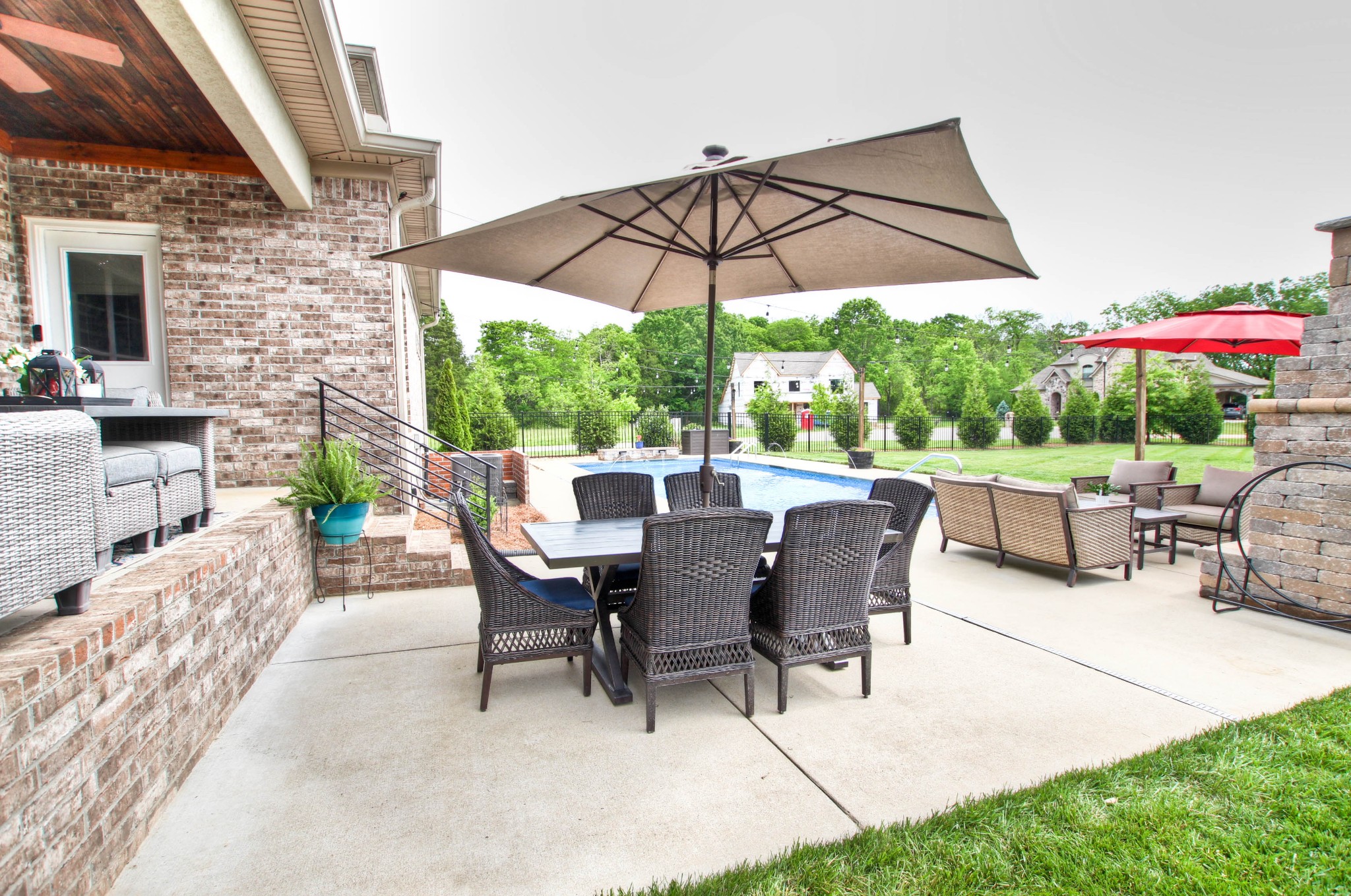 142 Rockingham Dr