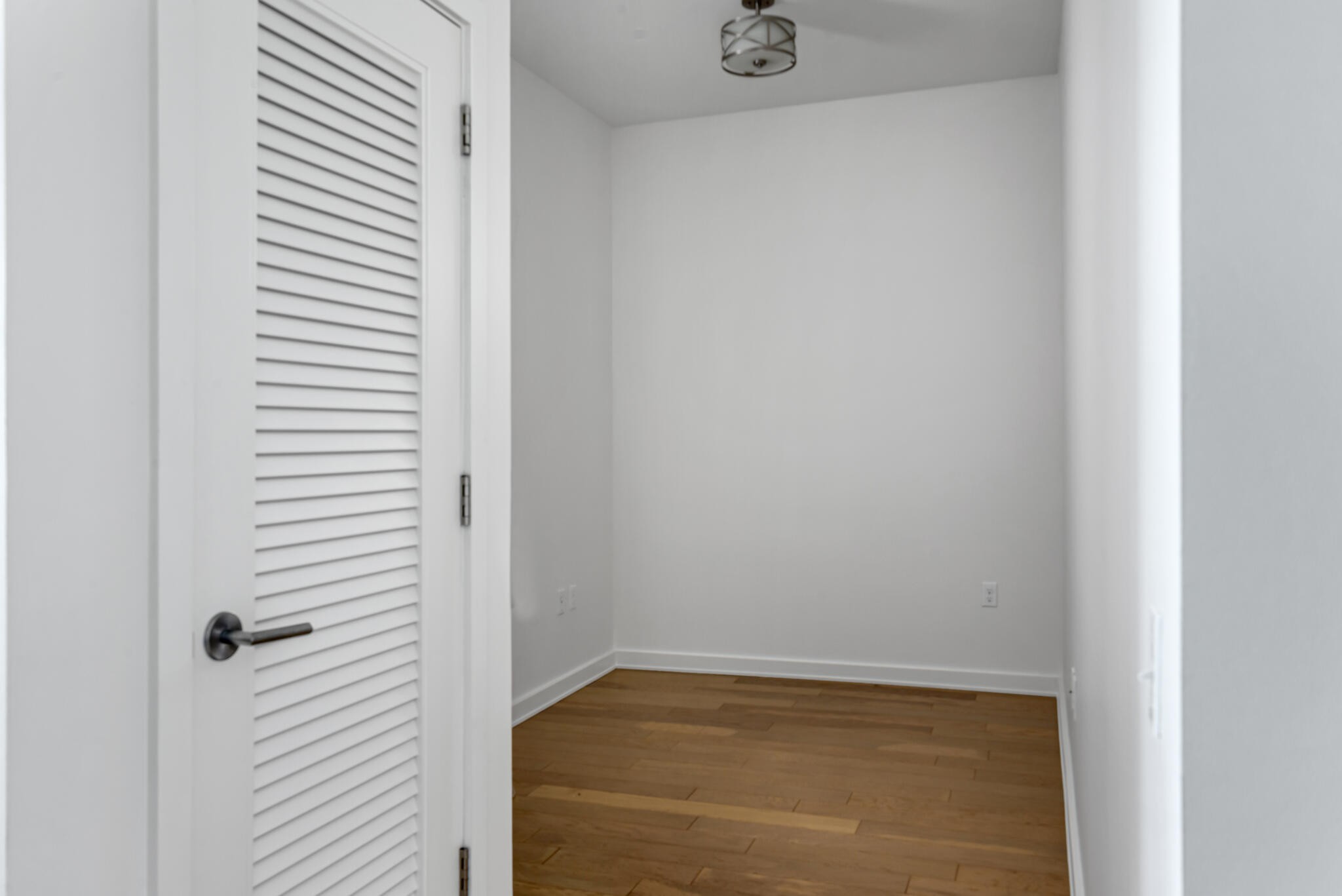 1212 Laurel St Unit: 1908
