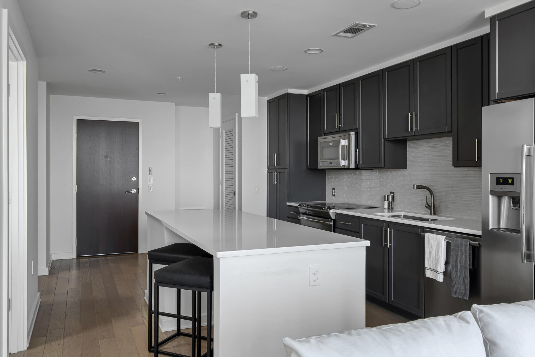 1212 Laurel St Unit: 1908