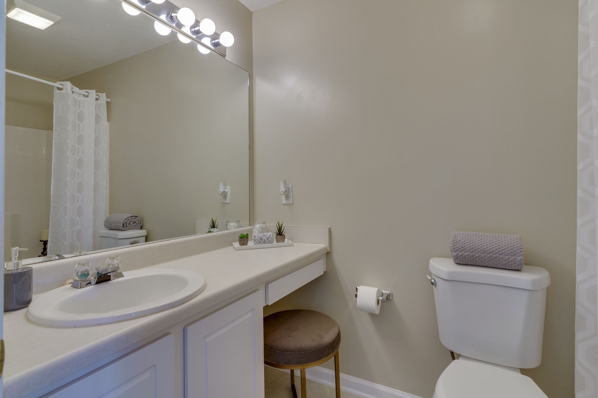 3207 Harpeth Springs Dr