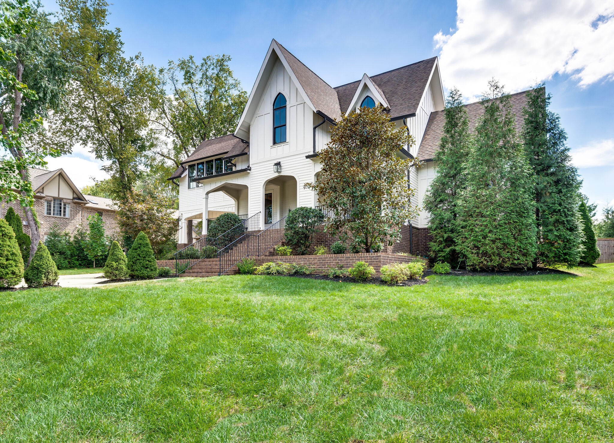1133 Granny White Ct