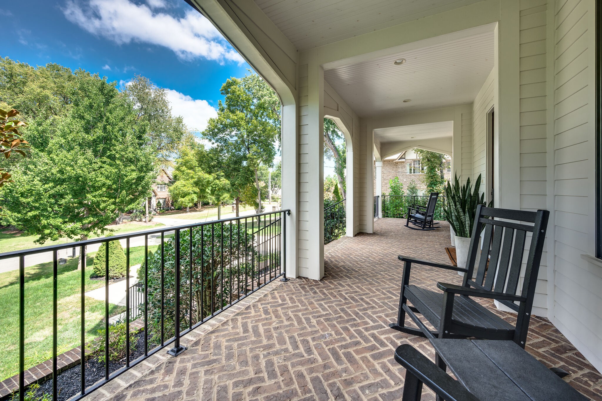 1133 Granny White Ct