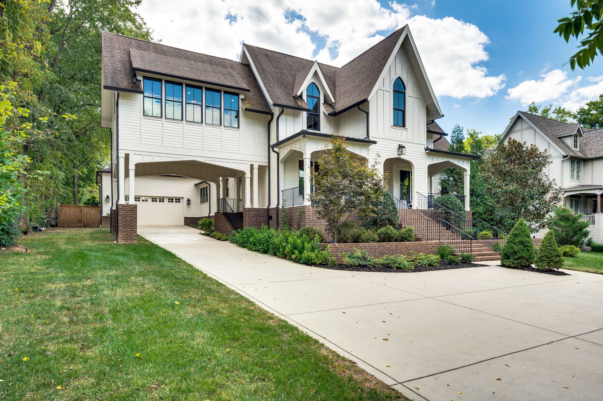 1133 Granny White Ct
