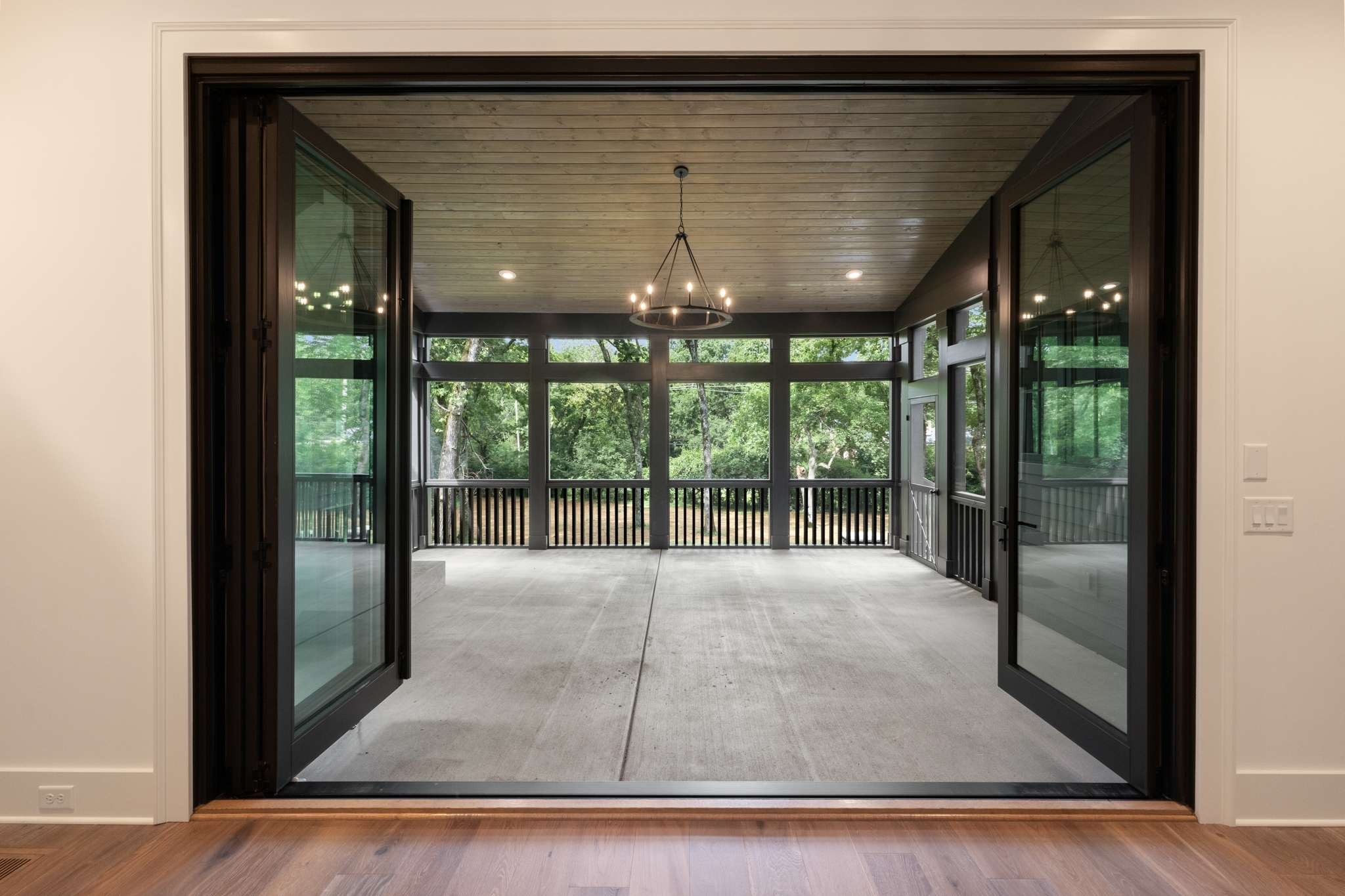 4308 Beekman Dr