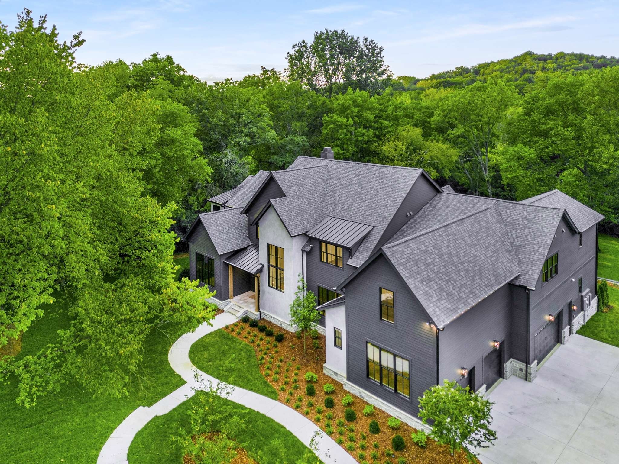 4308 Beekman Dr