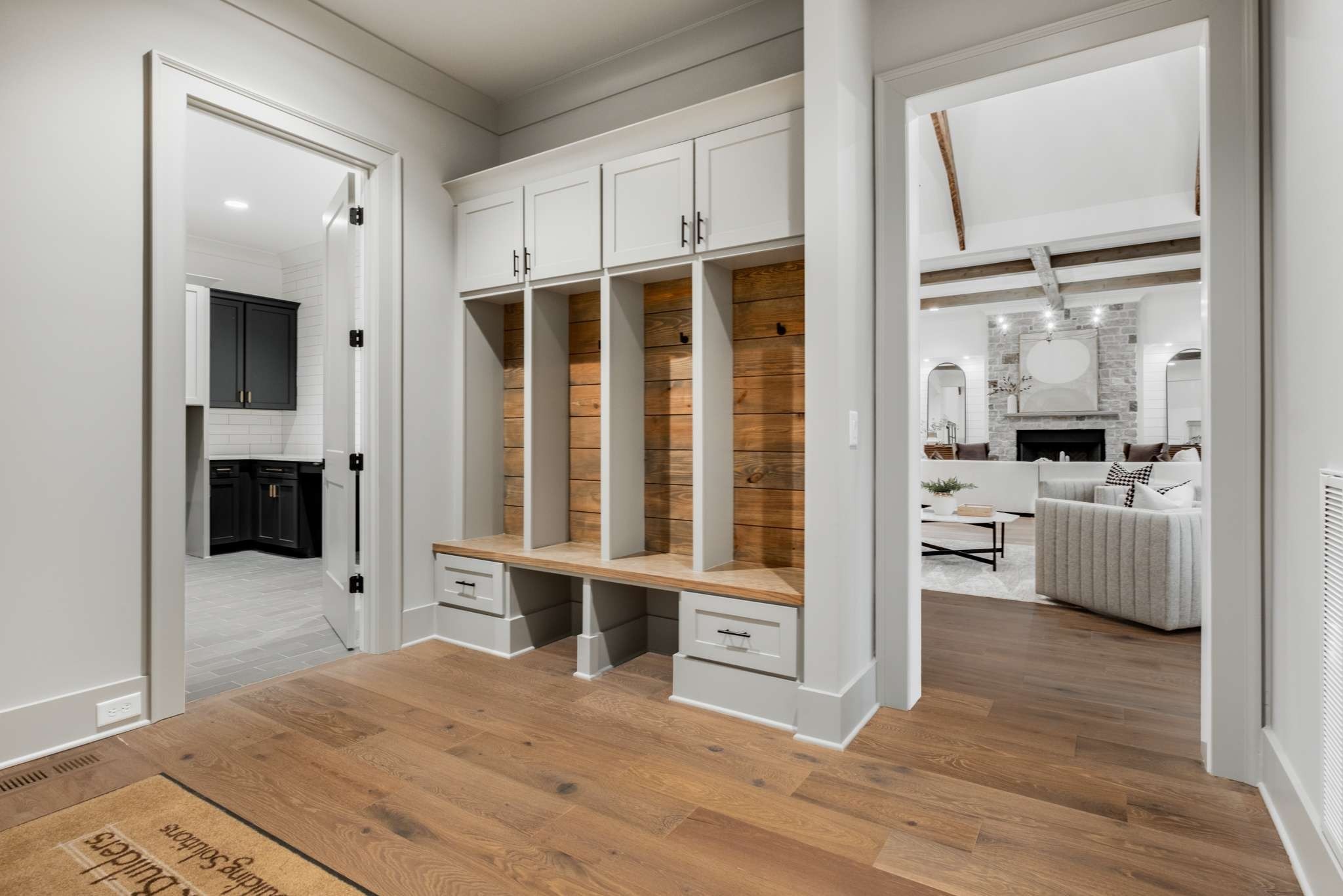 4308 Beekman Dr