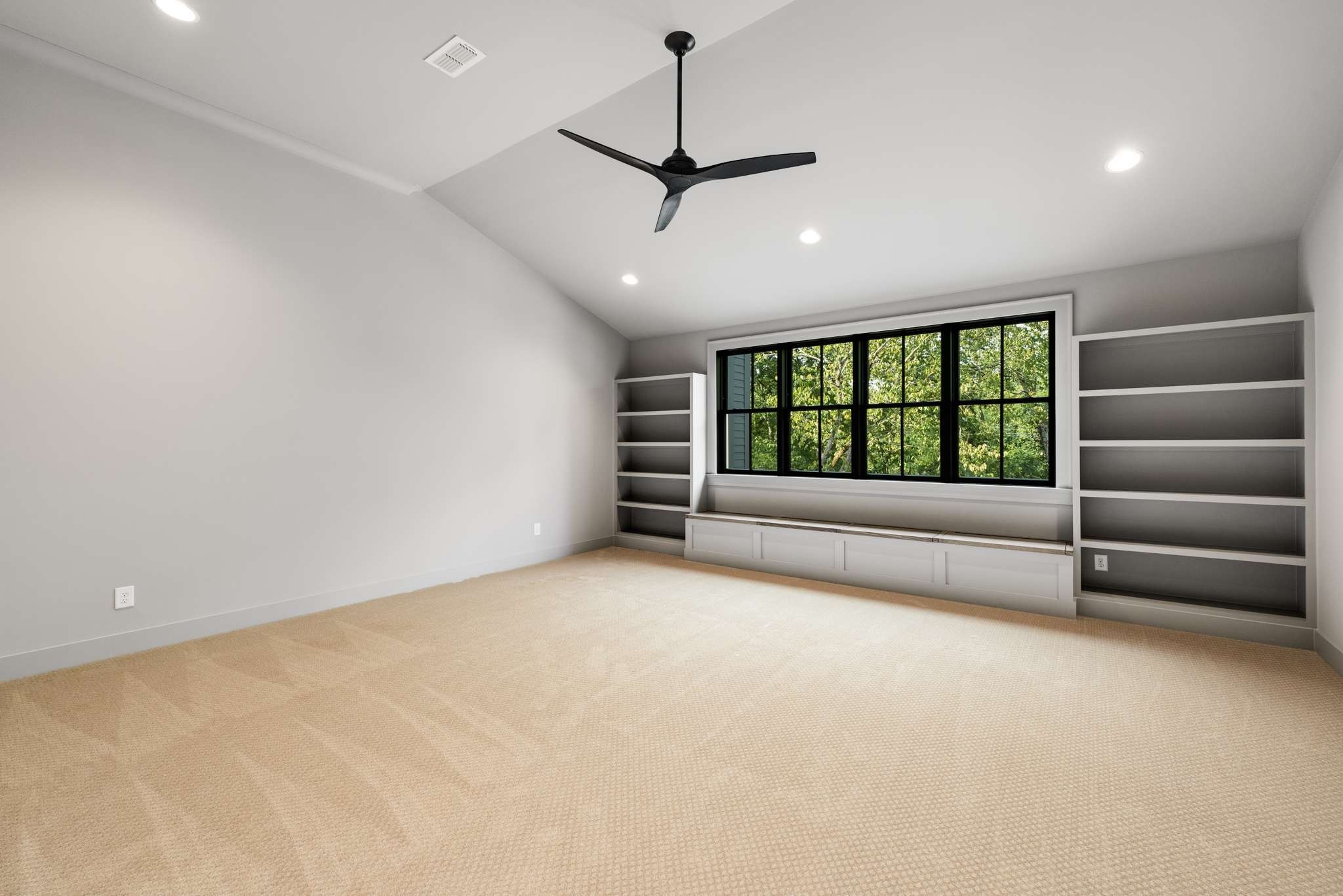 4308 Beekman Dr