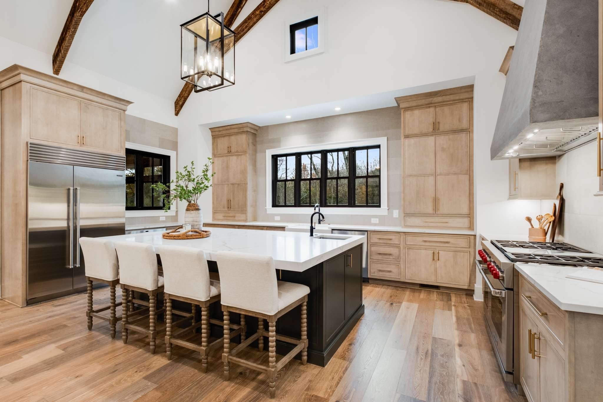 4308 Beekman Dr