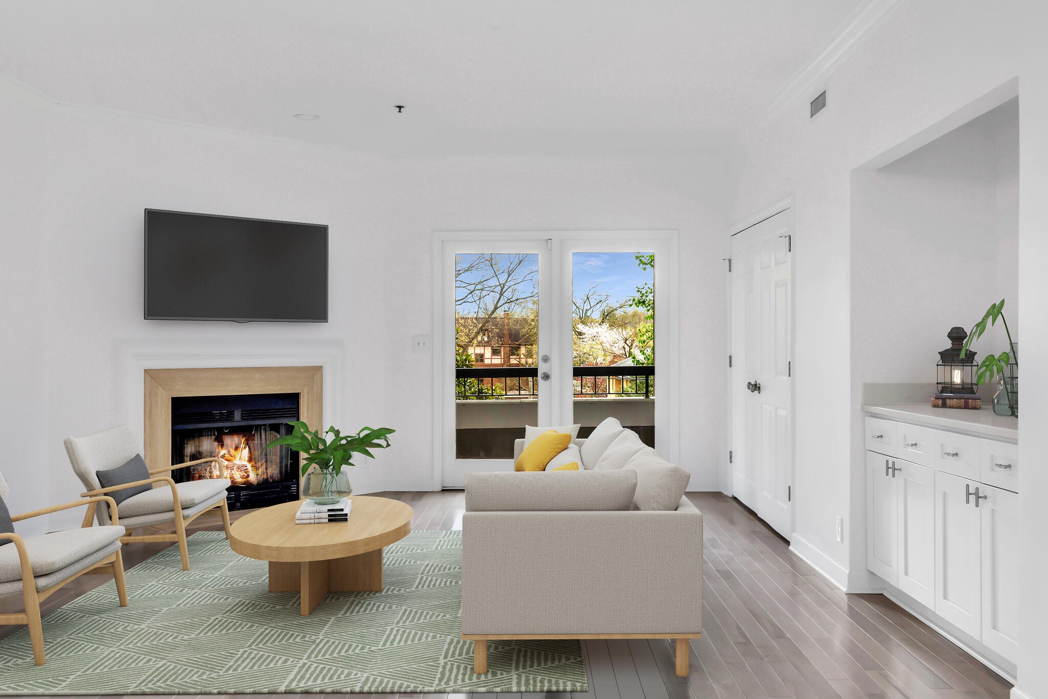 3818 W End Ave Unit: 201