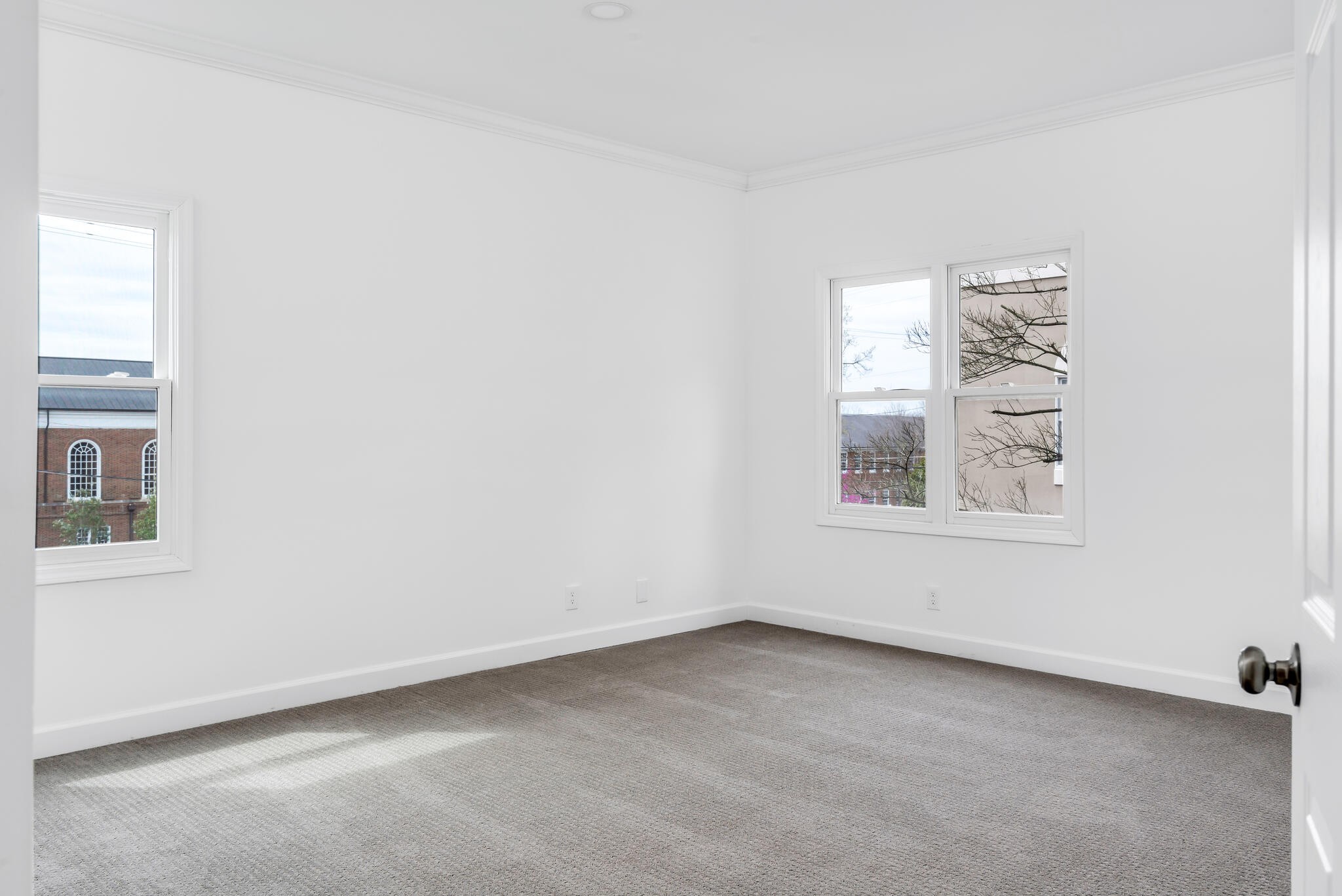 3818 W End Ave Unit: 201