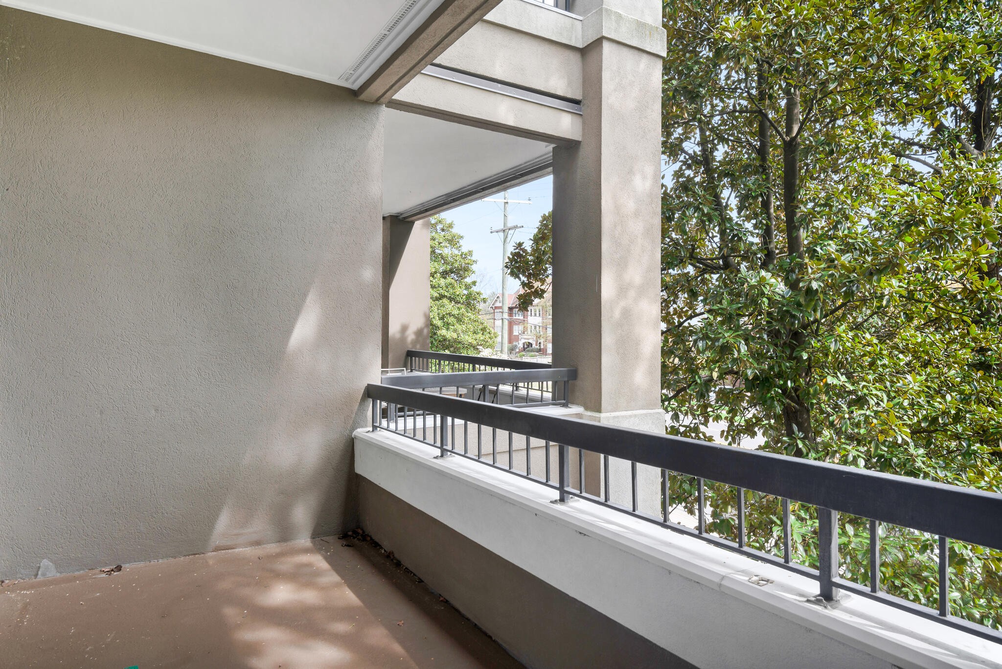 3818 W End Ave Unit: 201