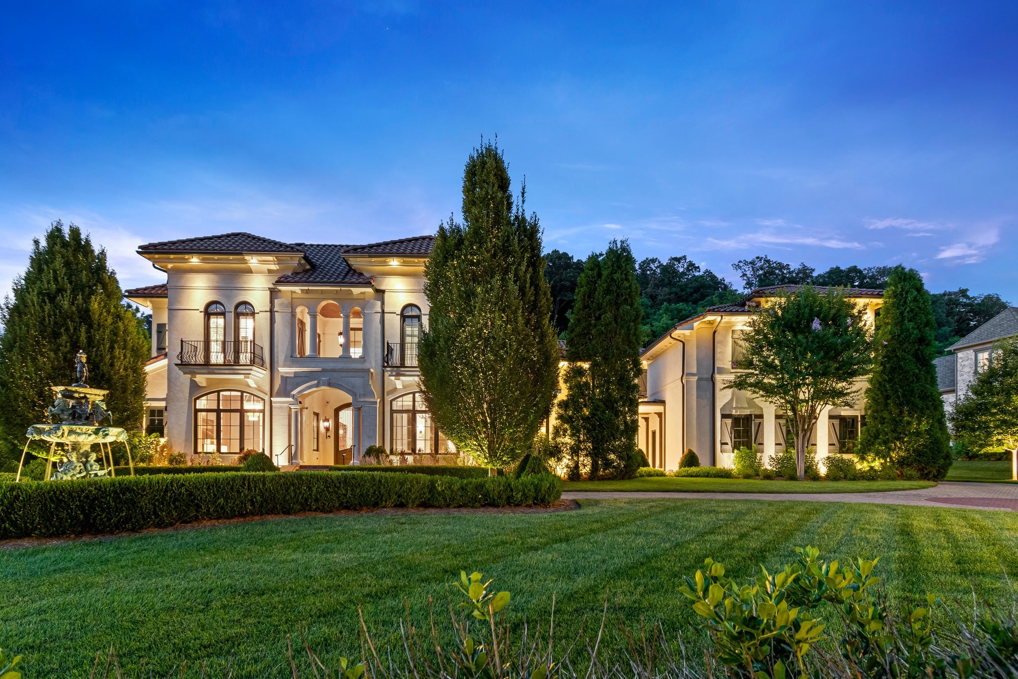 834 Windstone Blvd