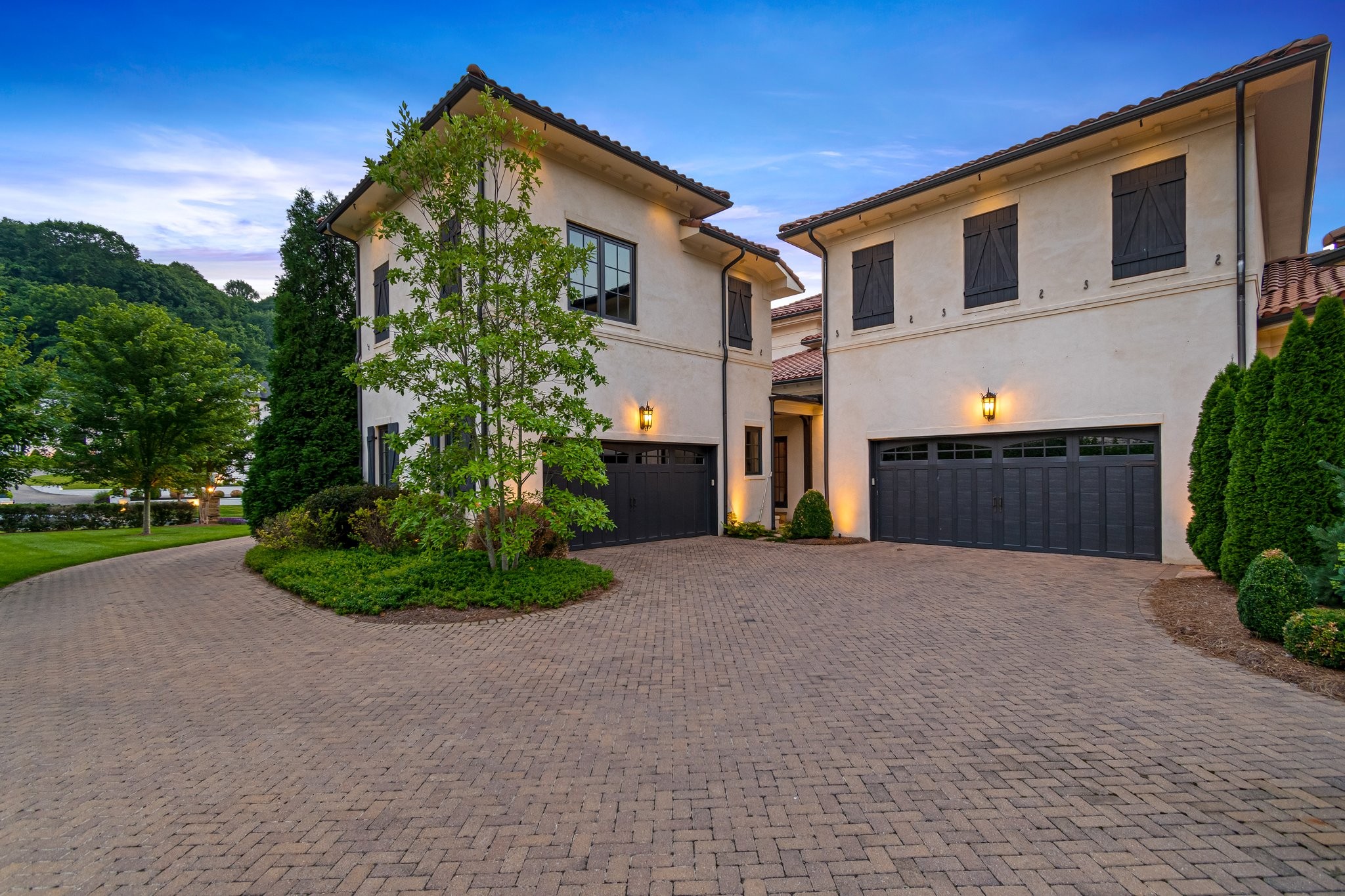 834 Windstone Blvd