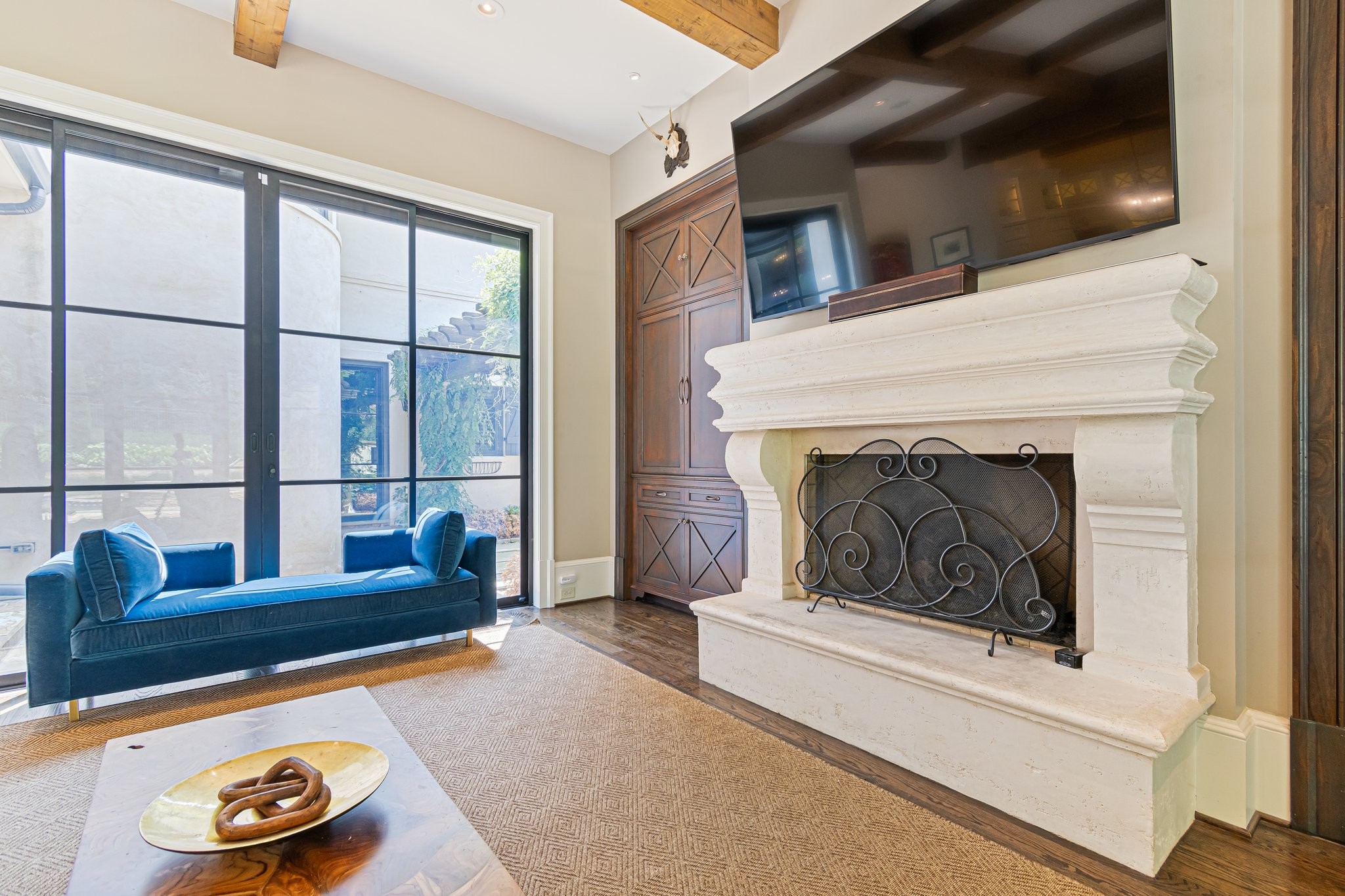 834 Windstone Blvd