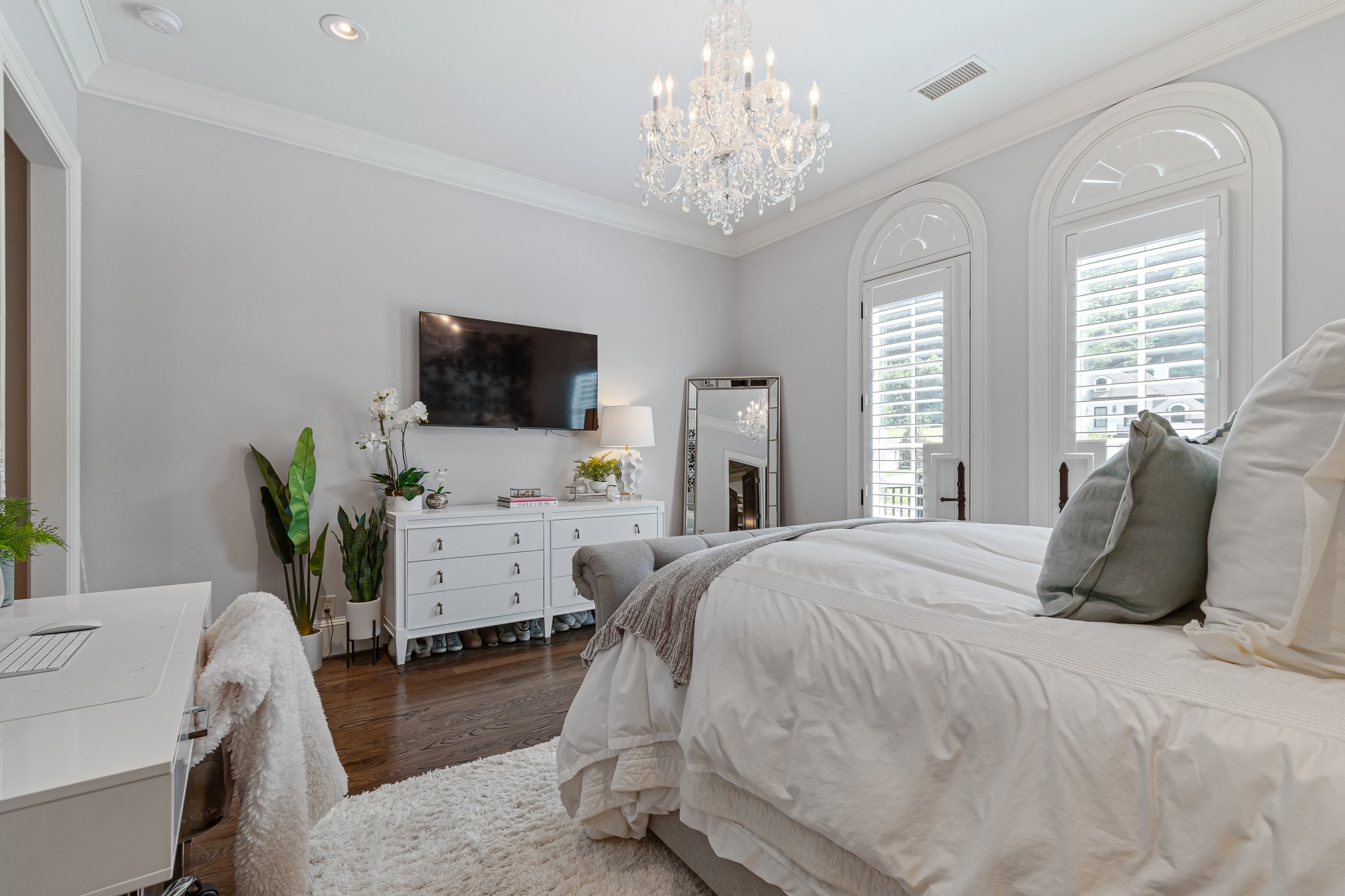 834 Windstone Blvd