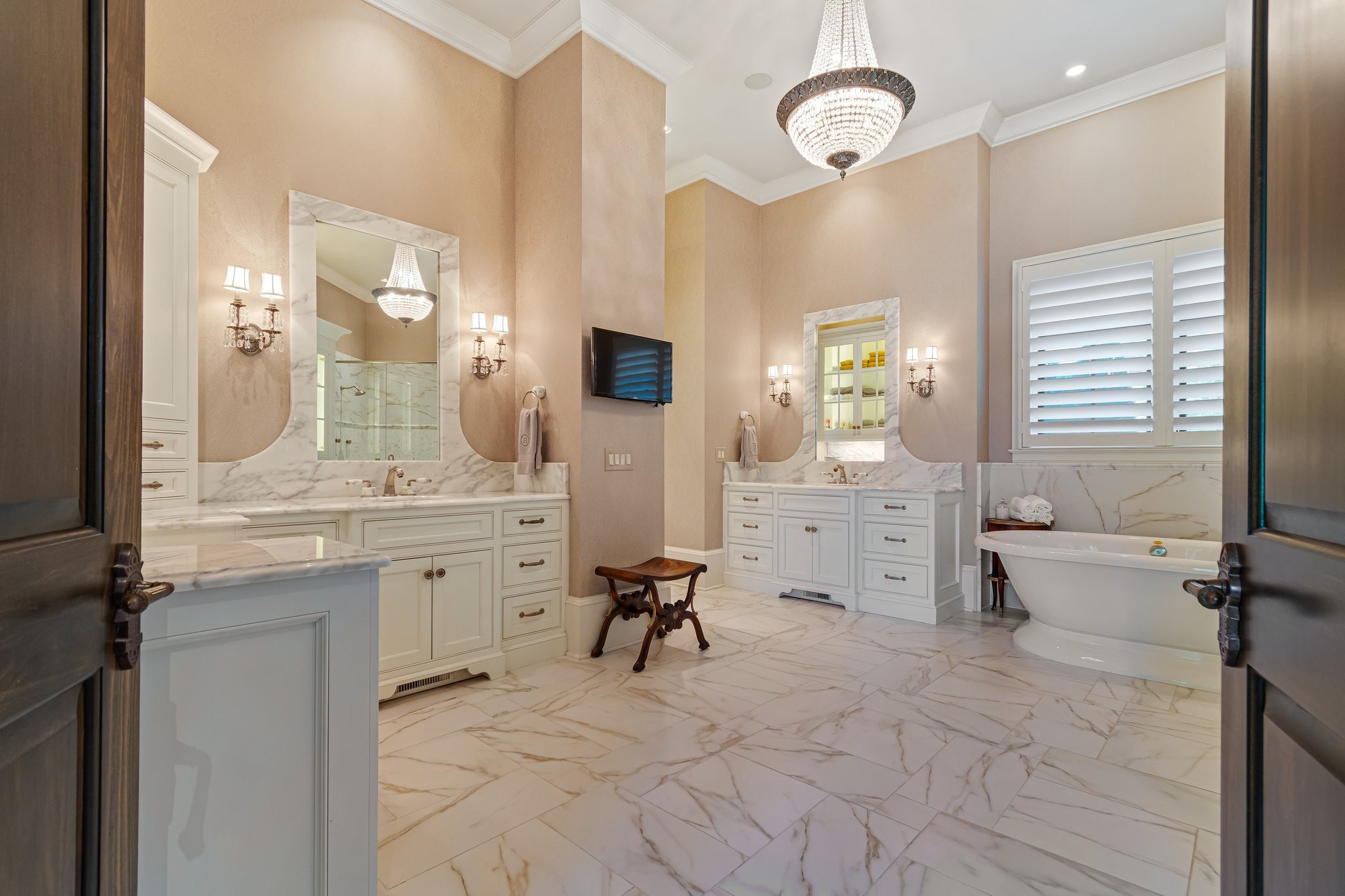 834 Windstone Blvd