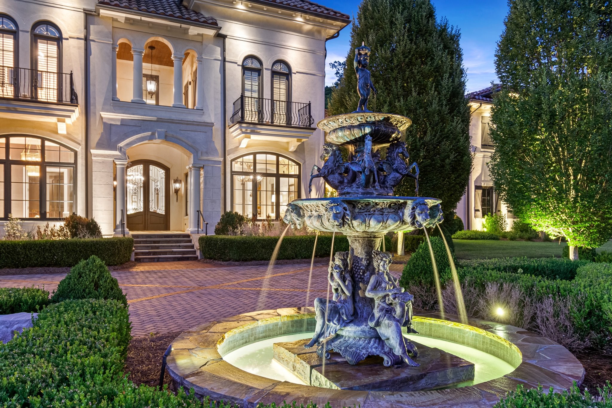 834 Windstone Blvd