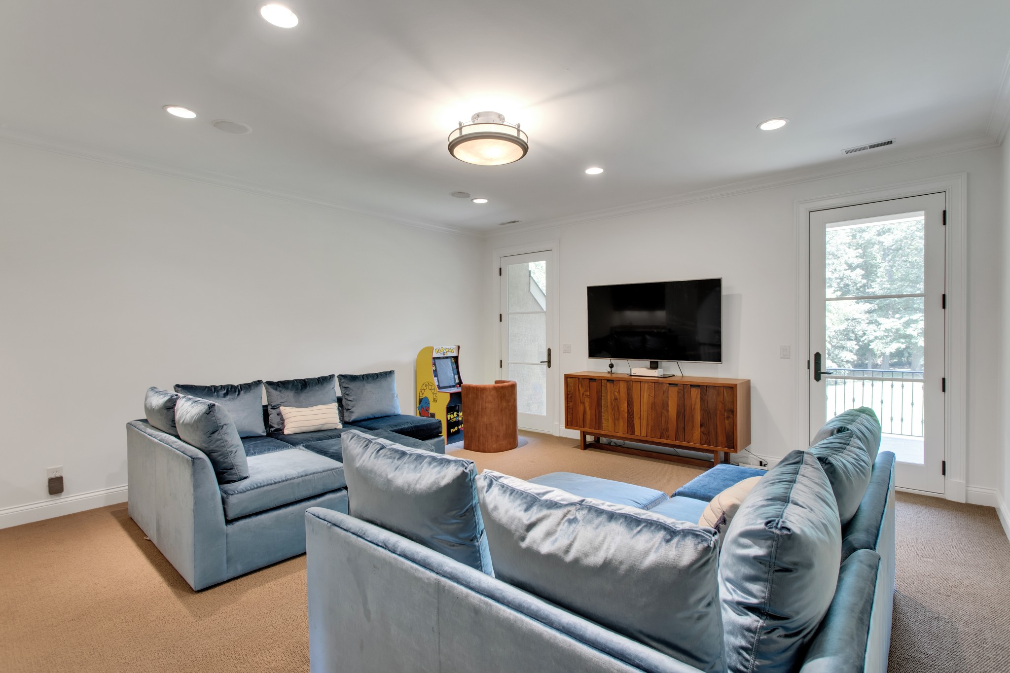 756 Darden Pl