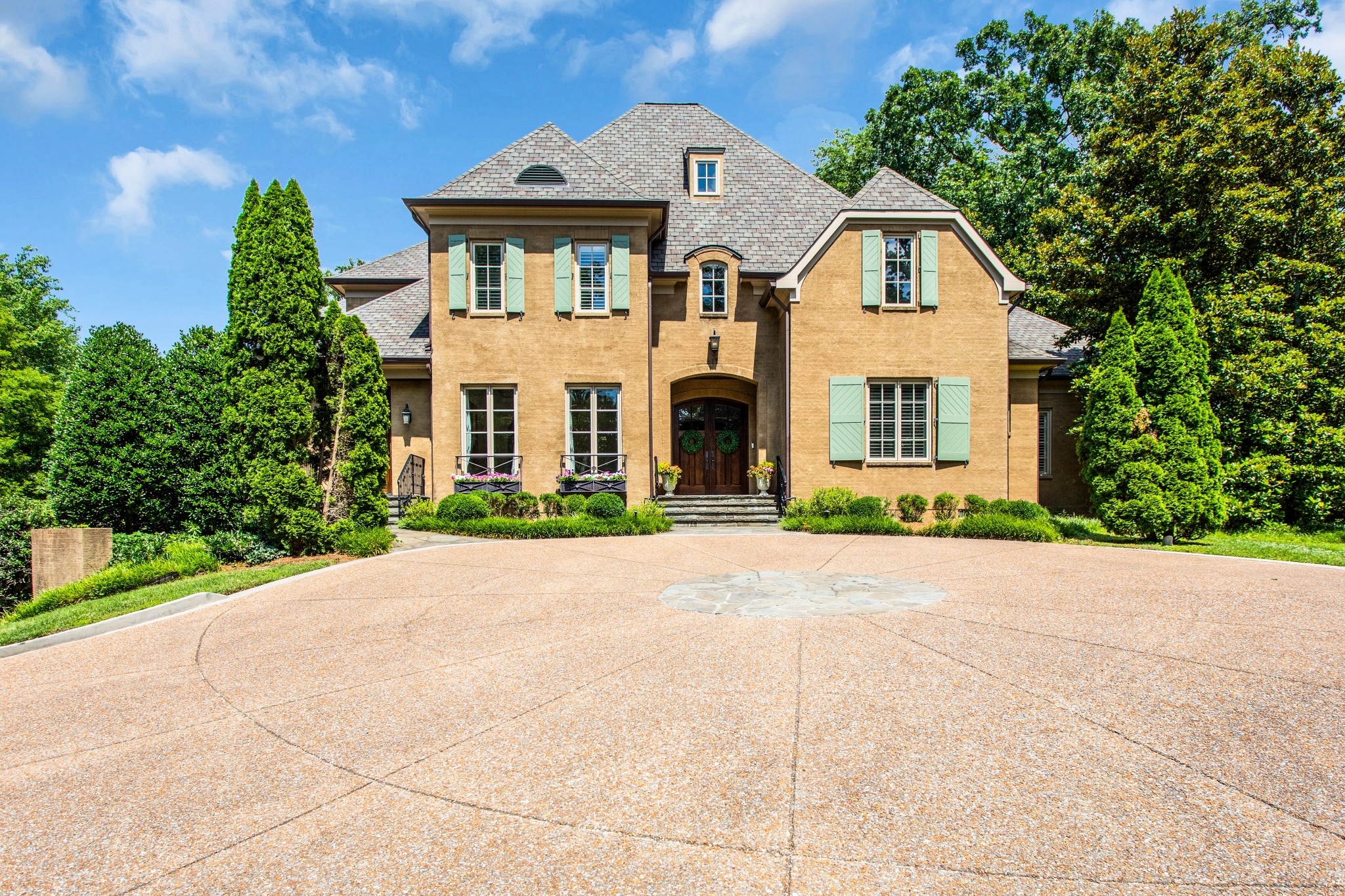 756 Darden Pl