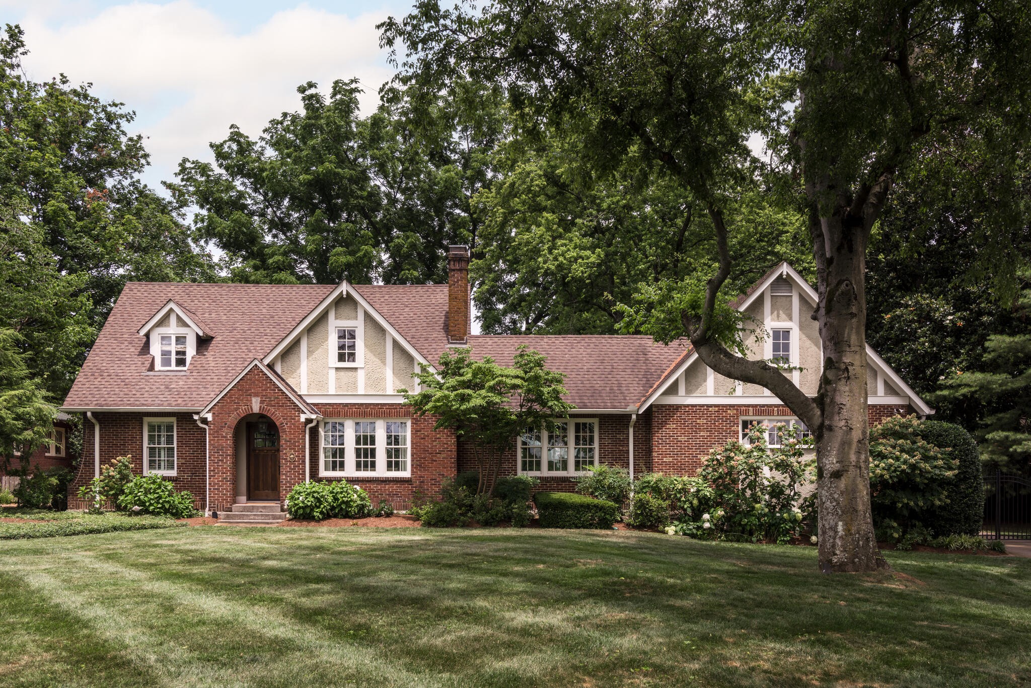 270 Harding Pl