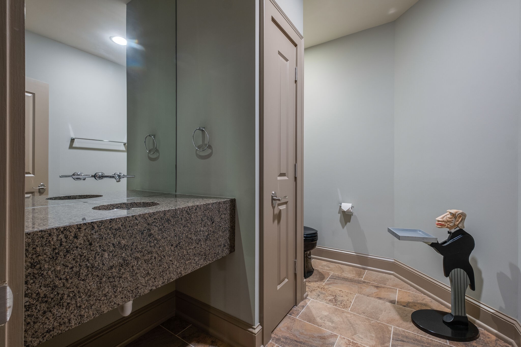 6261 Hillsboro Pike