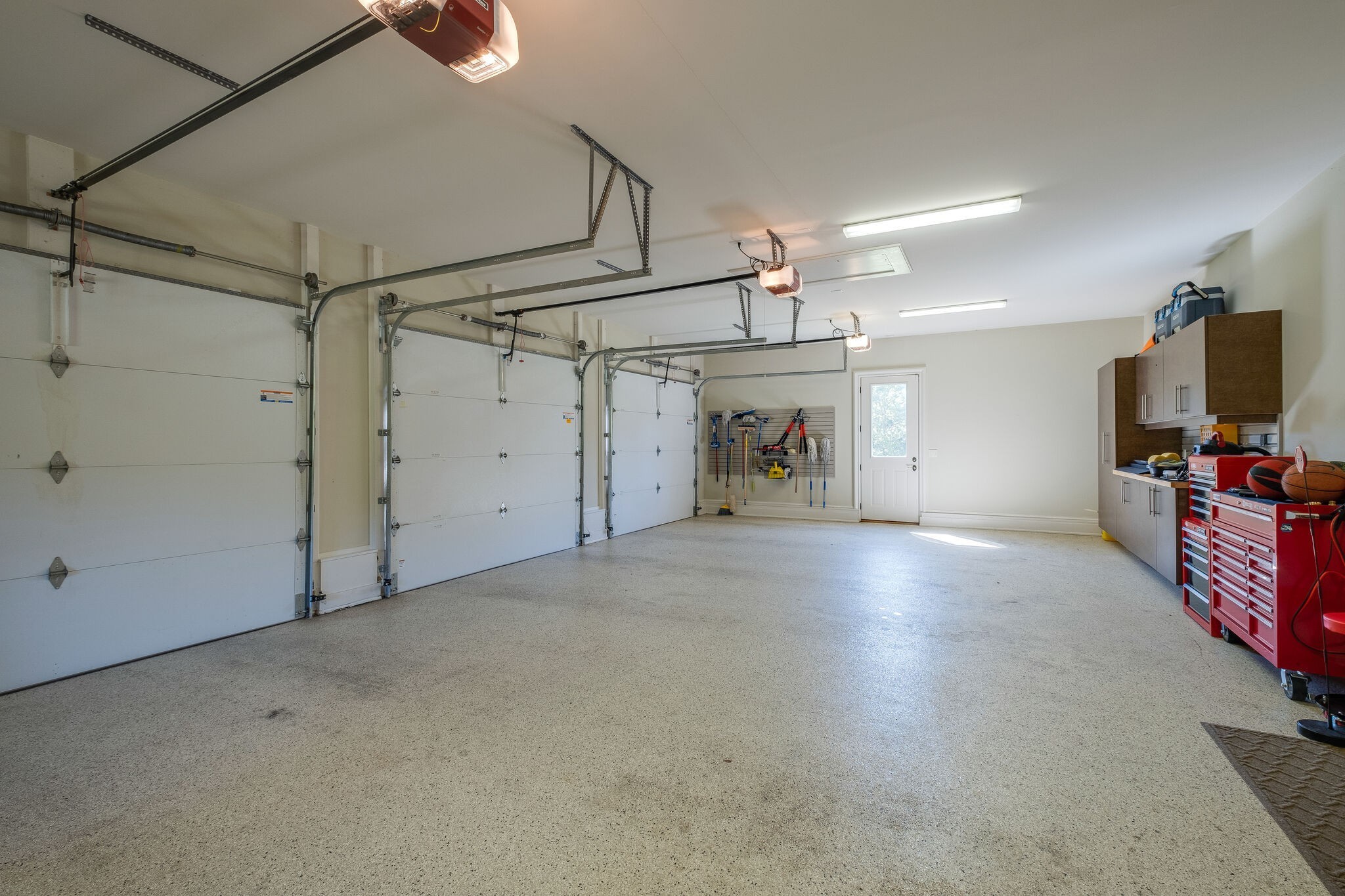 6261 Hillsboro Pike