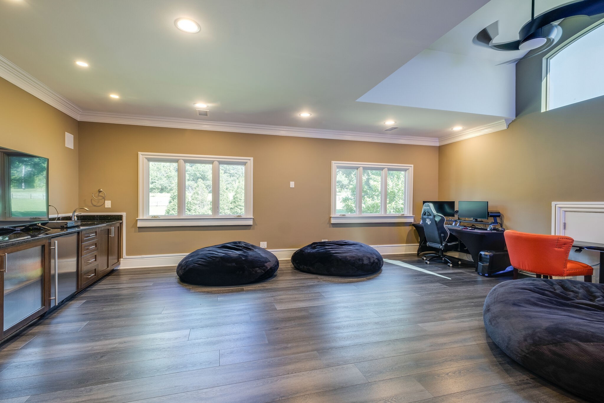 6261 Hillsboro Pike