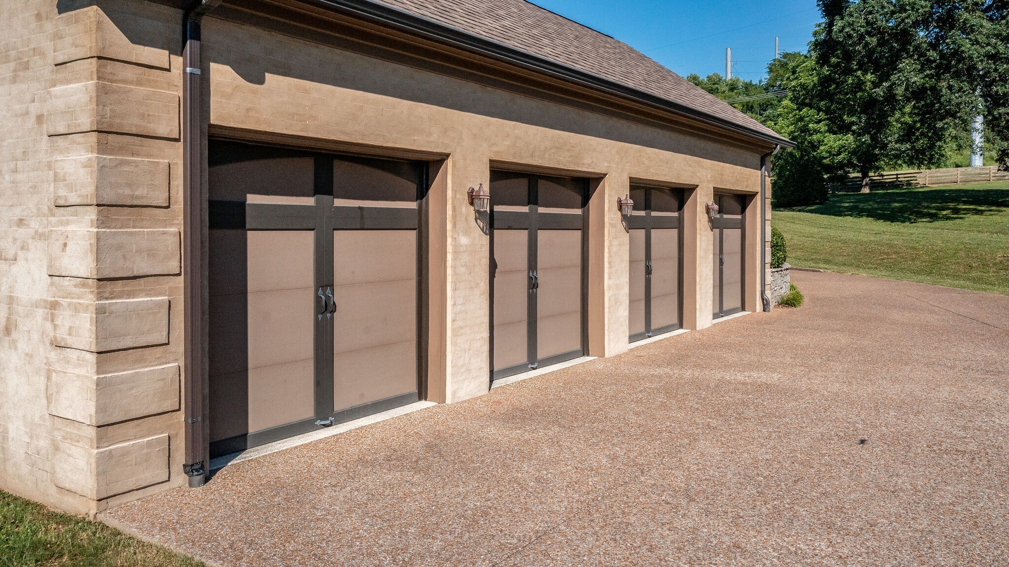 6261 Hillsboro Pike