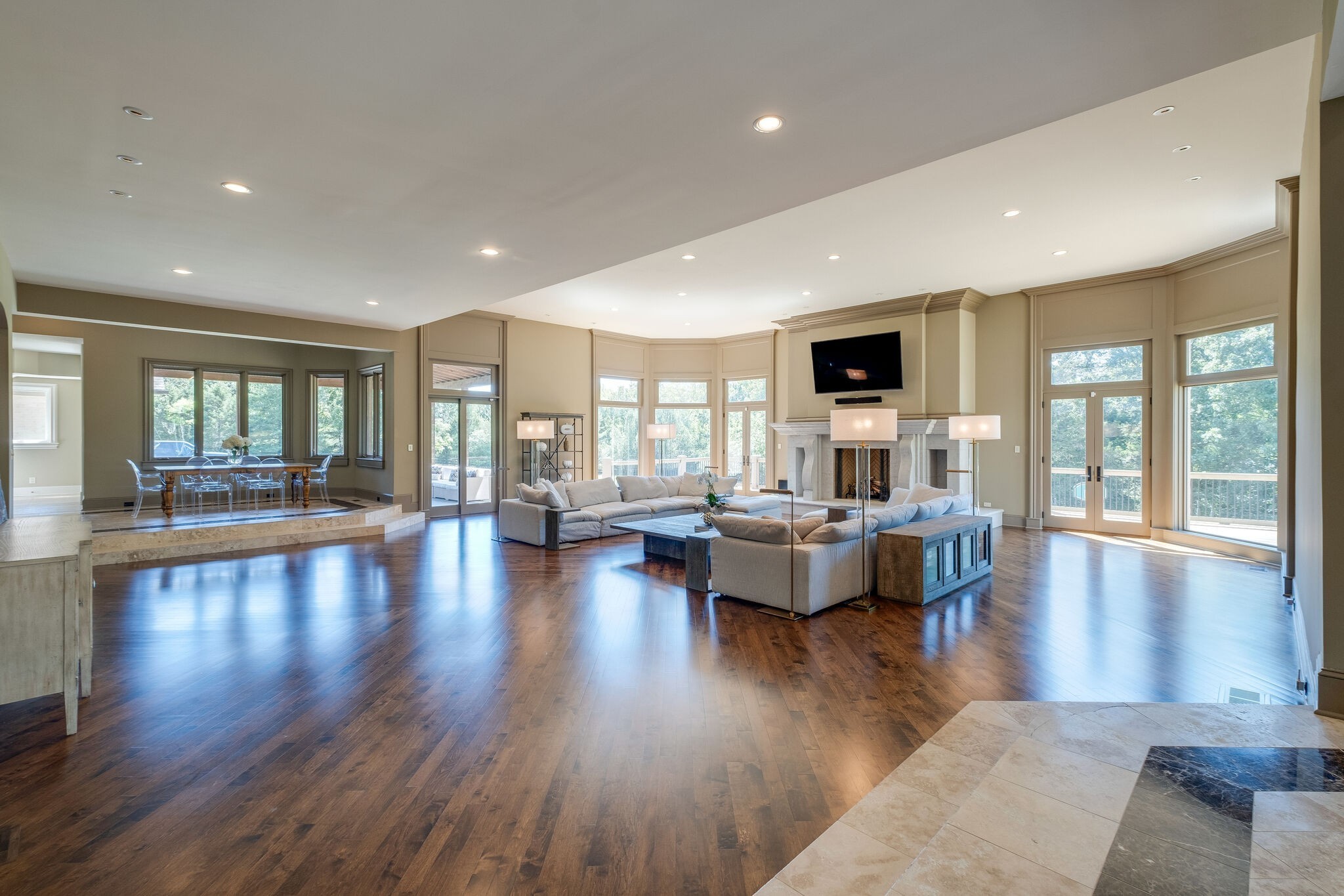 6261 Hillsboro Pike