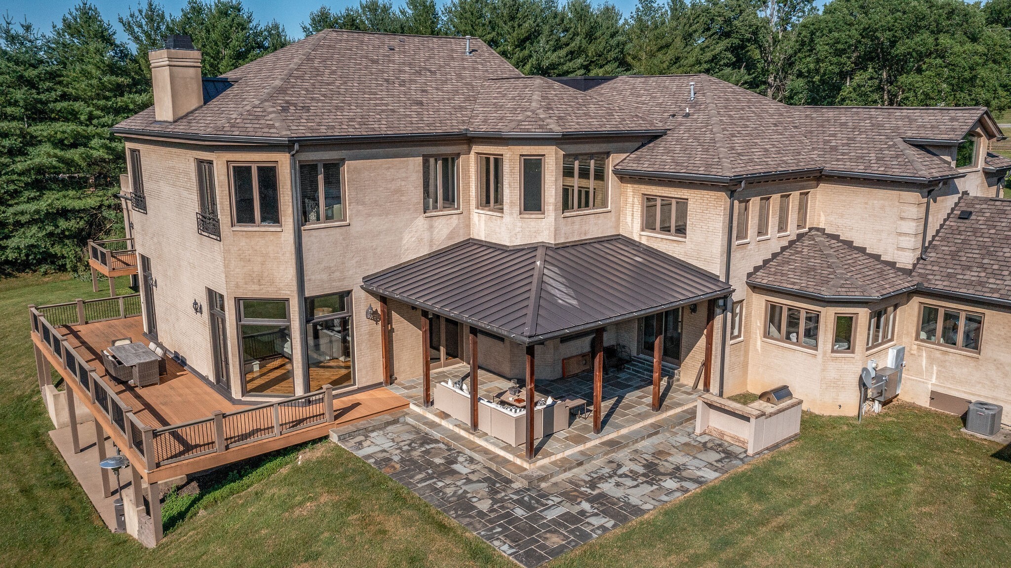 6261 Hillsboro Pike