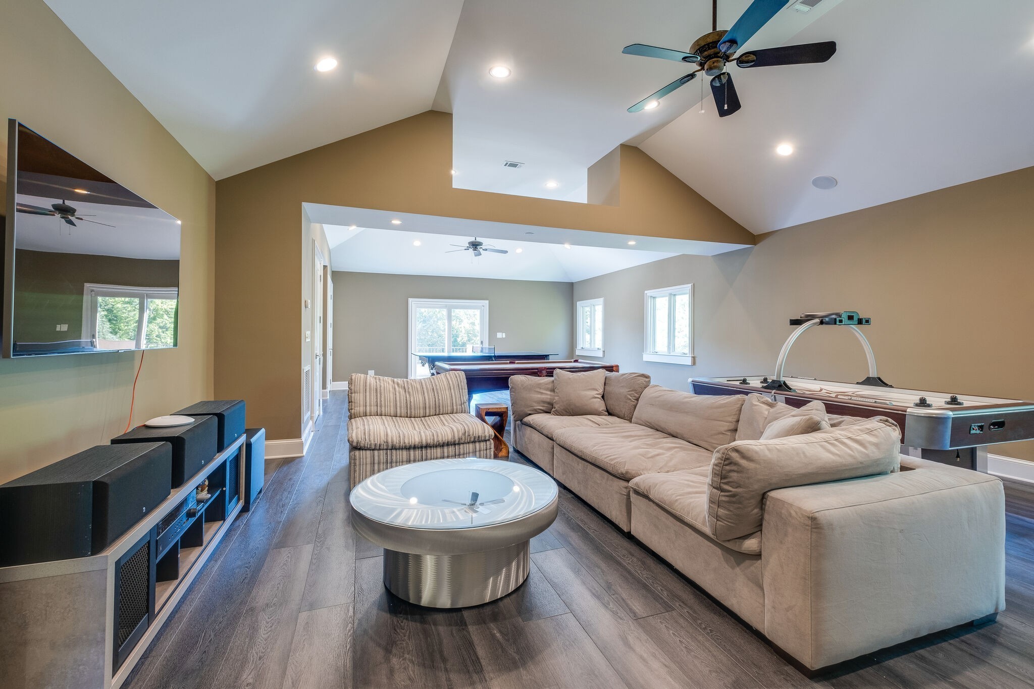 6261 Hillsboro Pike