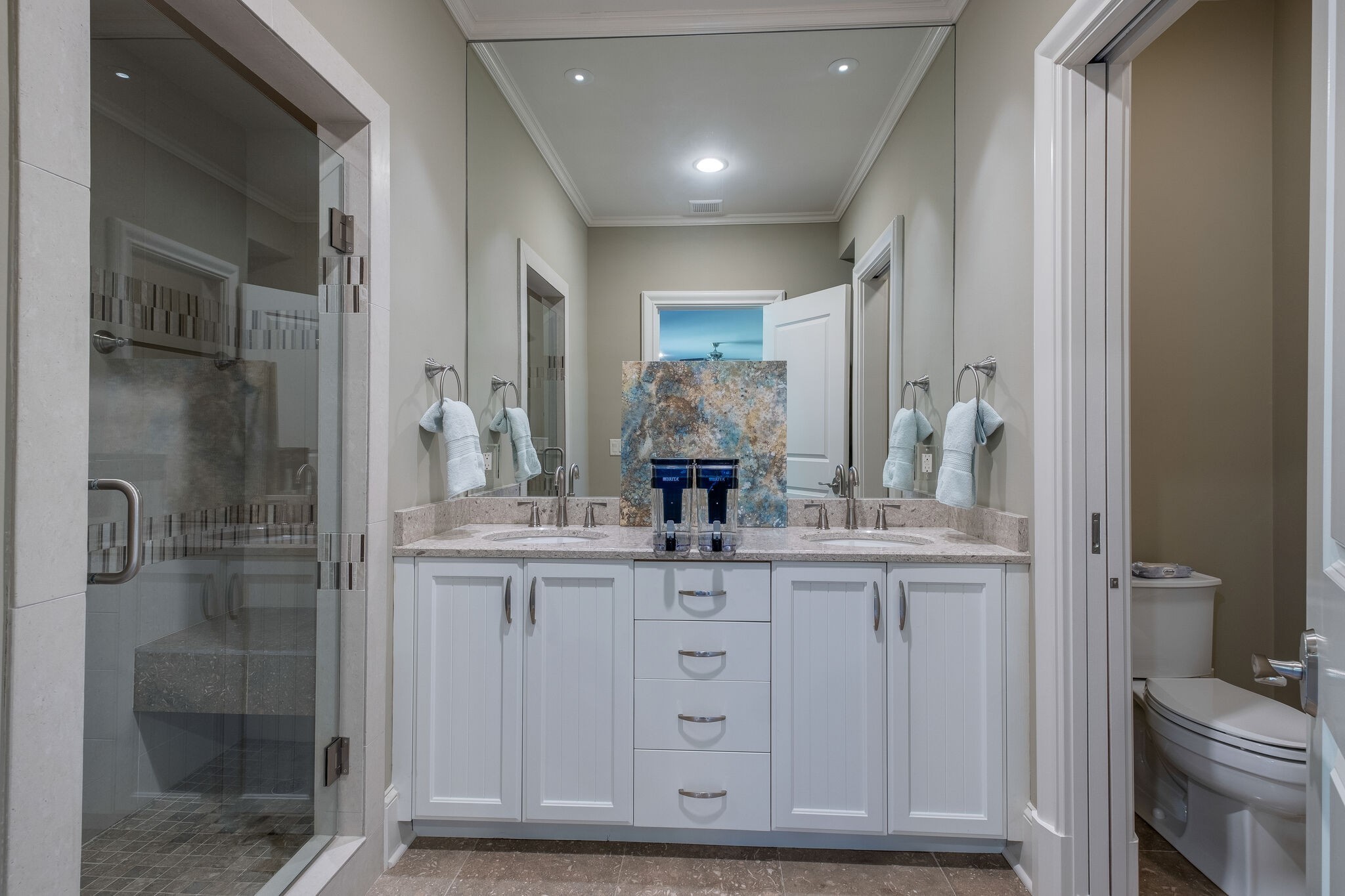 6261 Hillsboro Pike