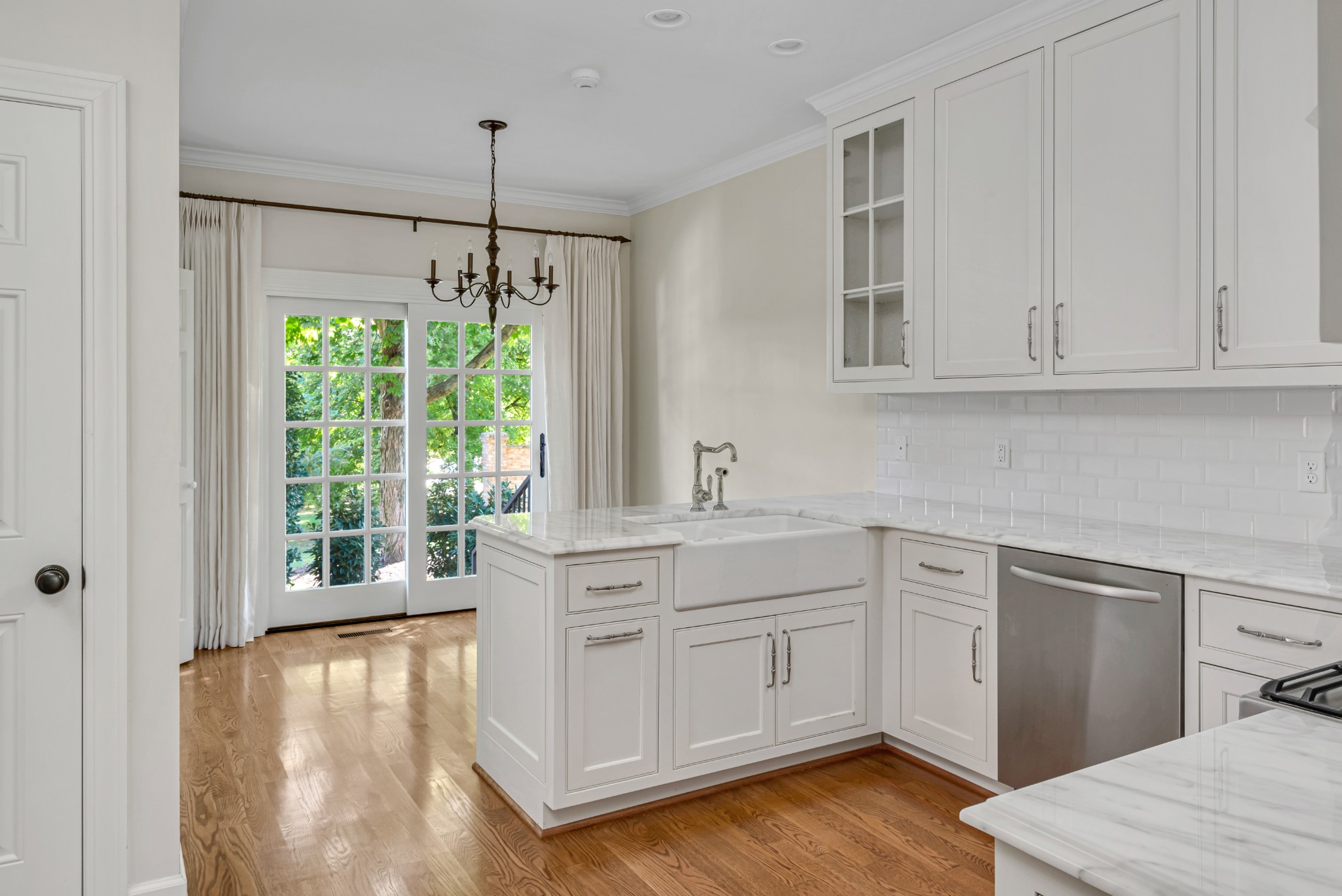 100 Longwood Pl