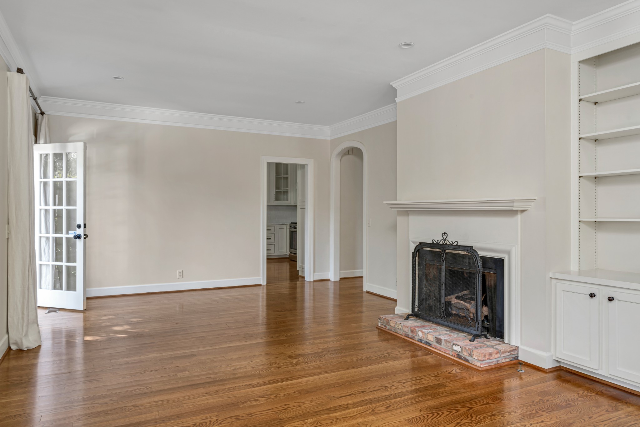 100 Longwood Pl