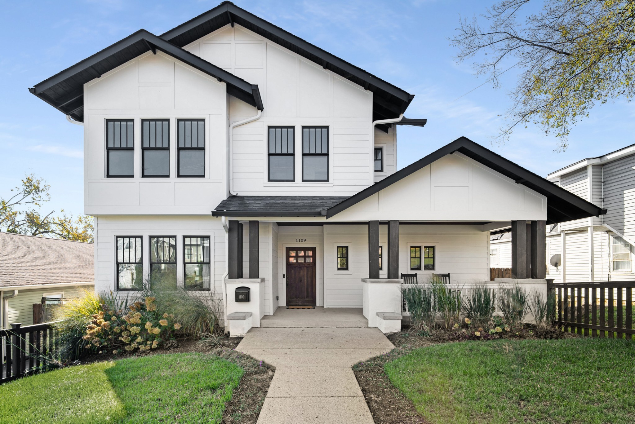 1109 W Grove Ave