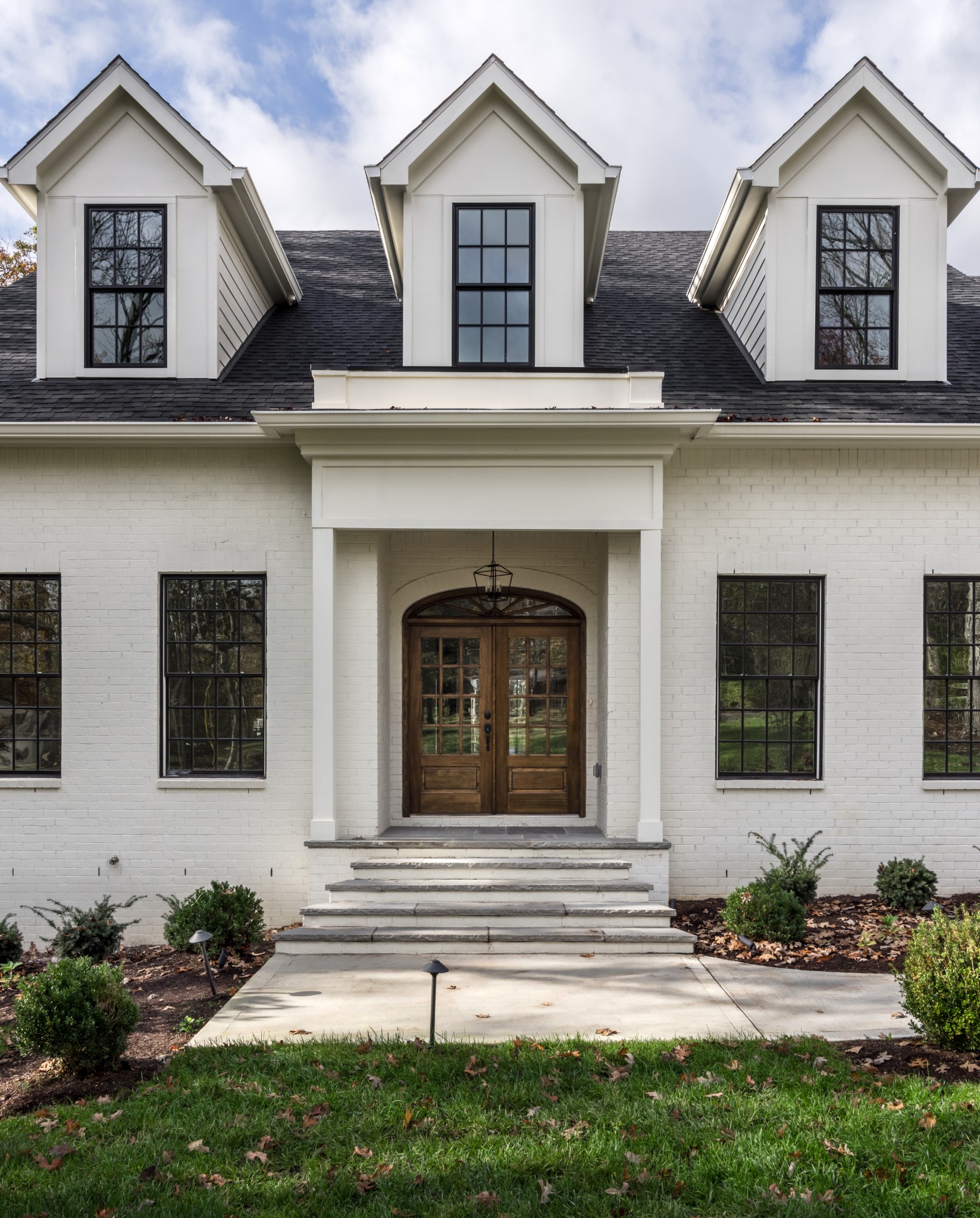 733 Richfield Dr